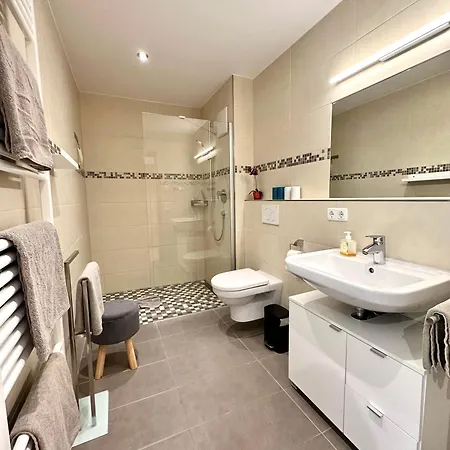 Bergnest Apartment *